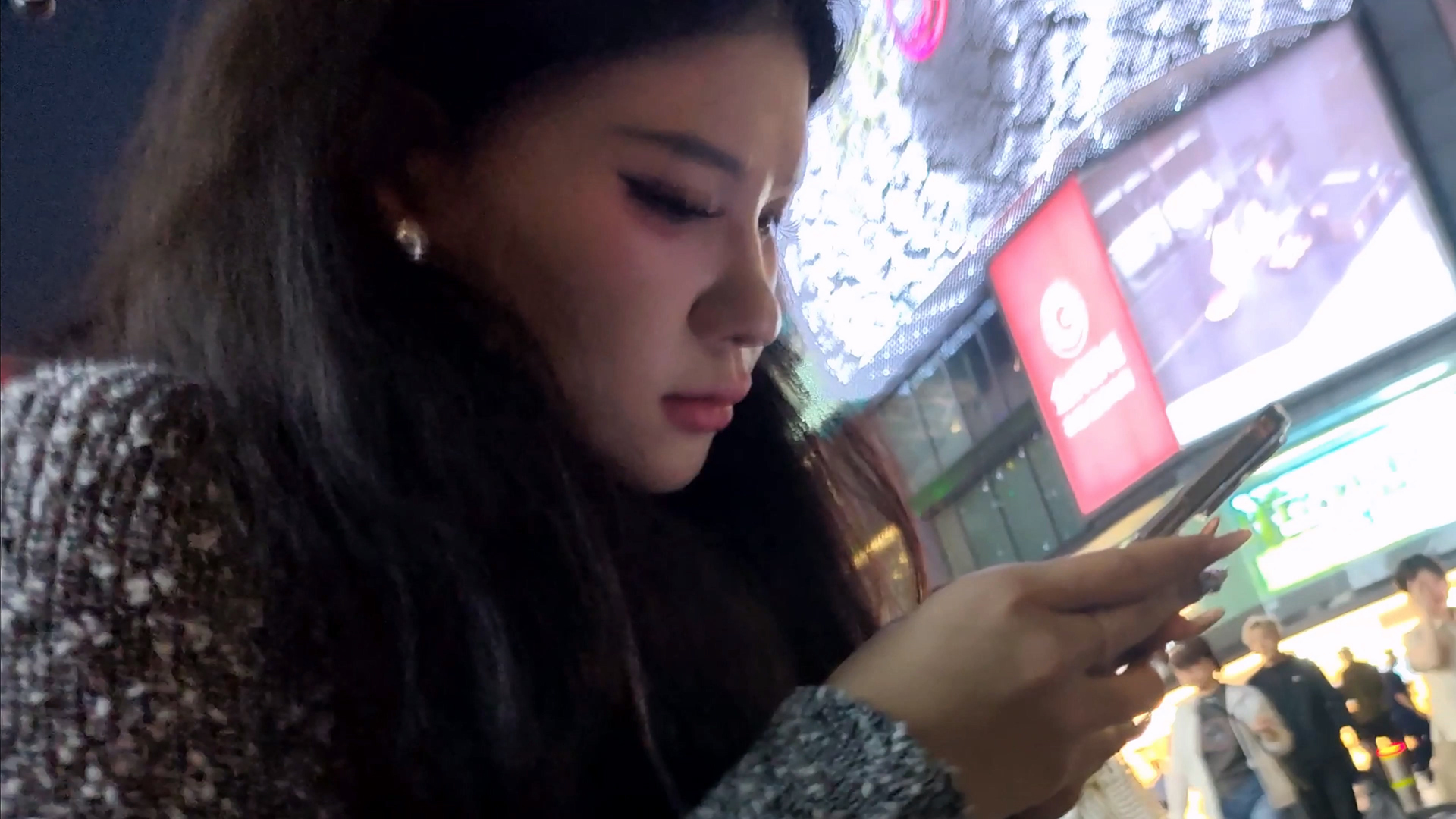 ok-2142352.mp4_20250421_065922.960.jpg