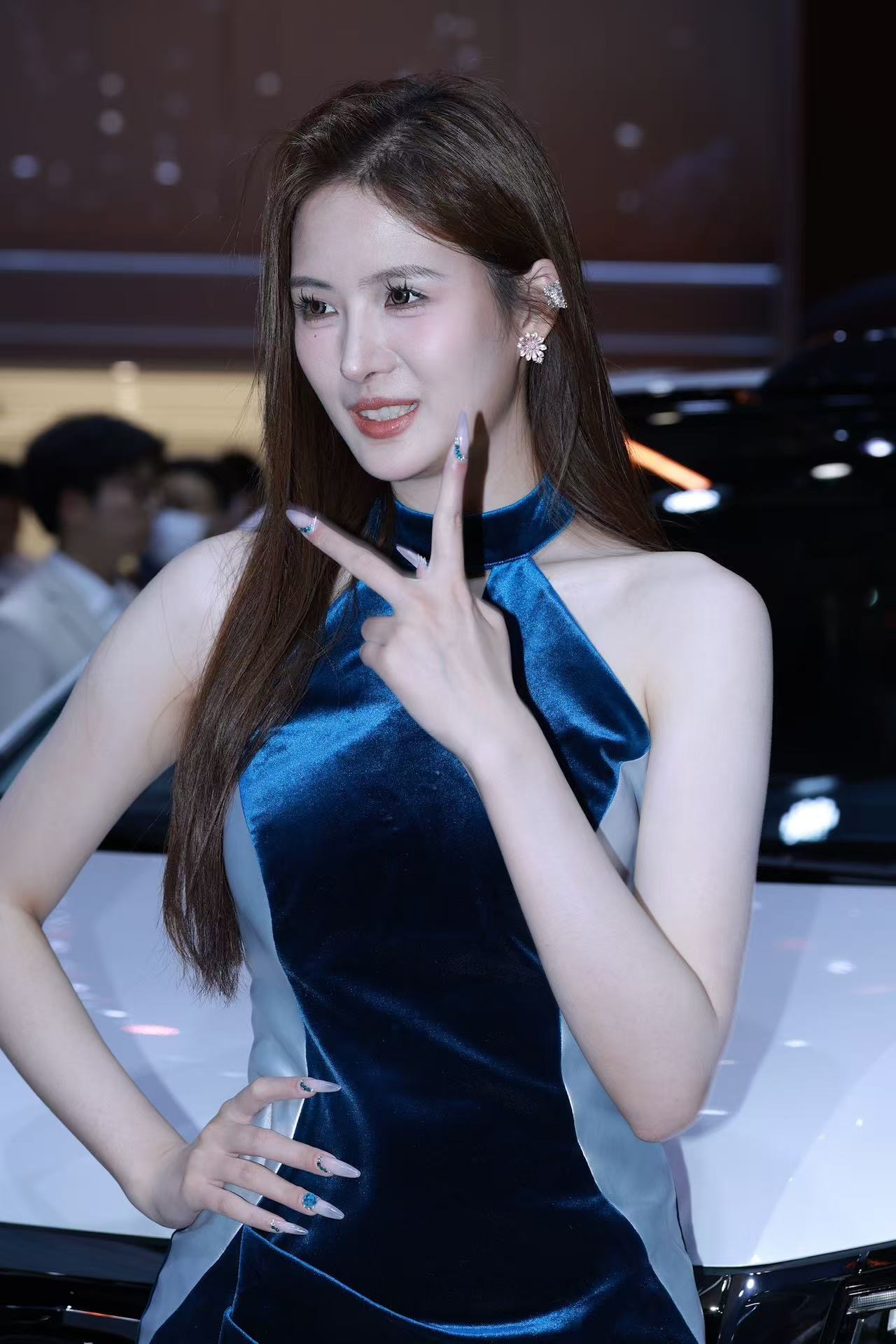 ef5830fa7c7c63bfc6ce71b300d4defd.jpeg