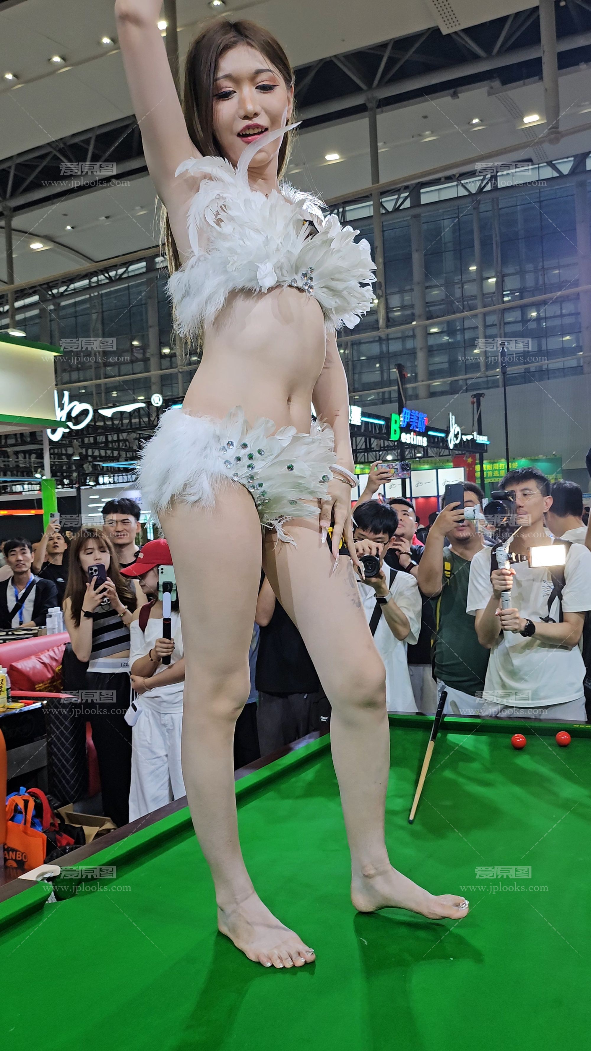 G梦儿热血展示4K-9min.mp4_20250516_083503.635.jpg