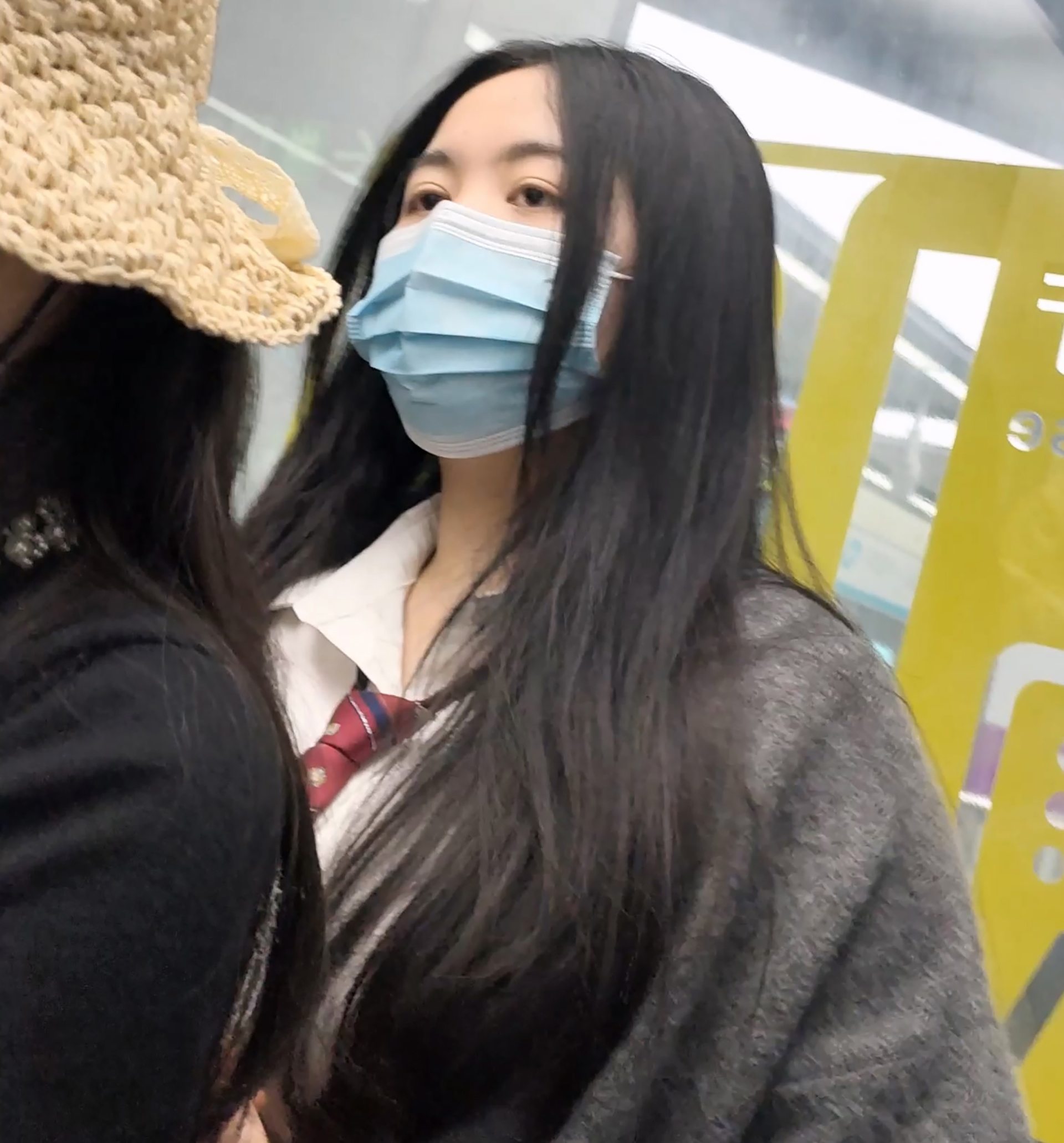 372454376.mp4_20250415_085510.493.jpg
